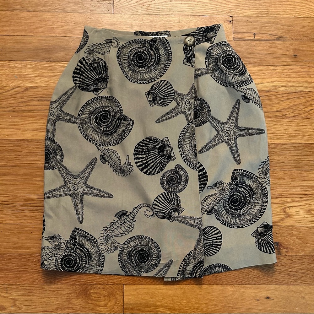 Gorgeous Seashells Print Taupe Camel Skirt Jones New York 4 P